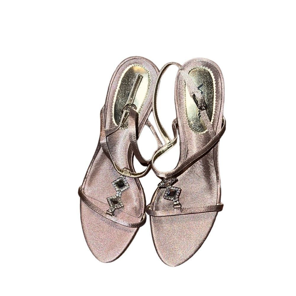 Nina Champagne or Tan Textile Formal Shoes Size 8 M
